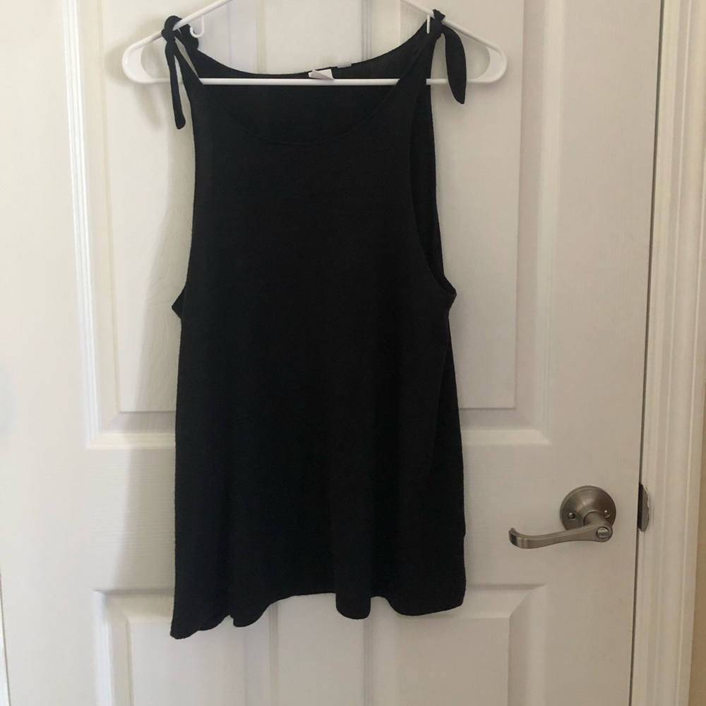Women’s shoulder tie blouse